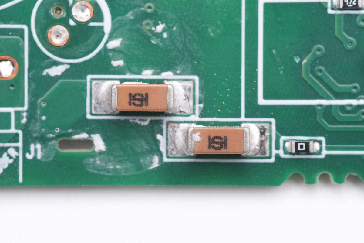 Disassembly report: DELL 165W PD3.1 gallium nitride power adapter LA165PM210-Charging Head Network