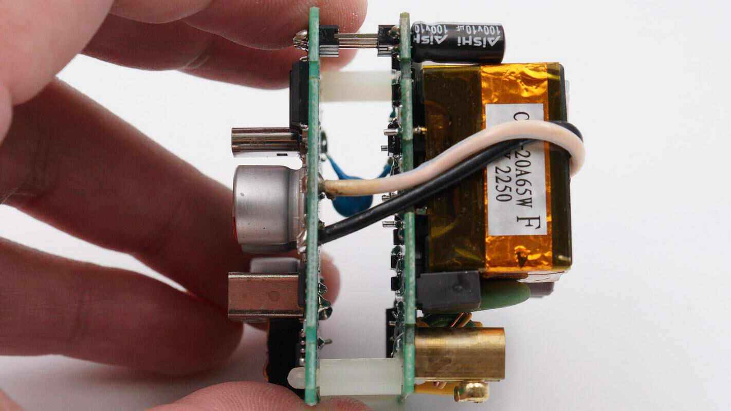 Disassembly report: NVC NVC 65W 1A1C fast charging 86 panel N25-Charging Head Network