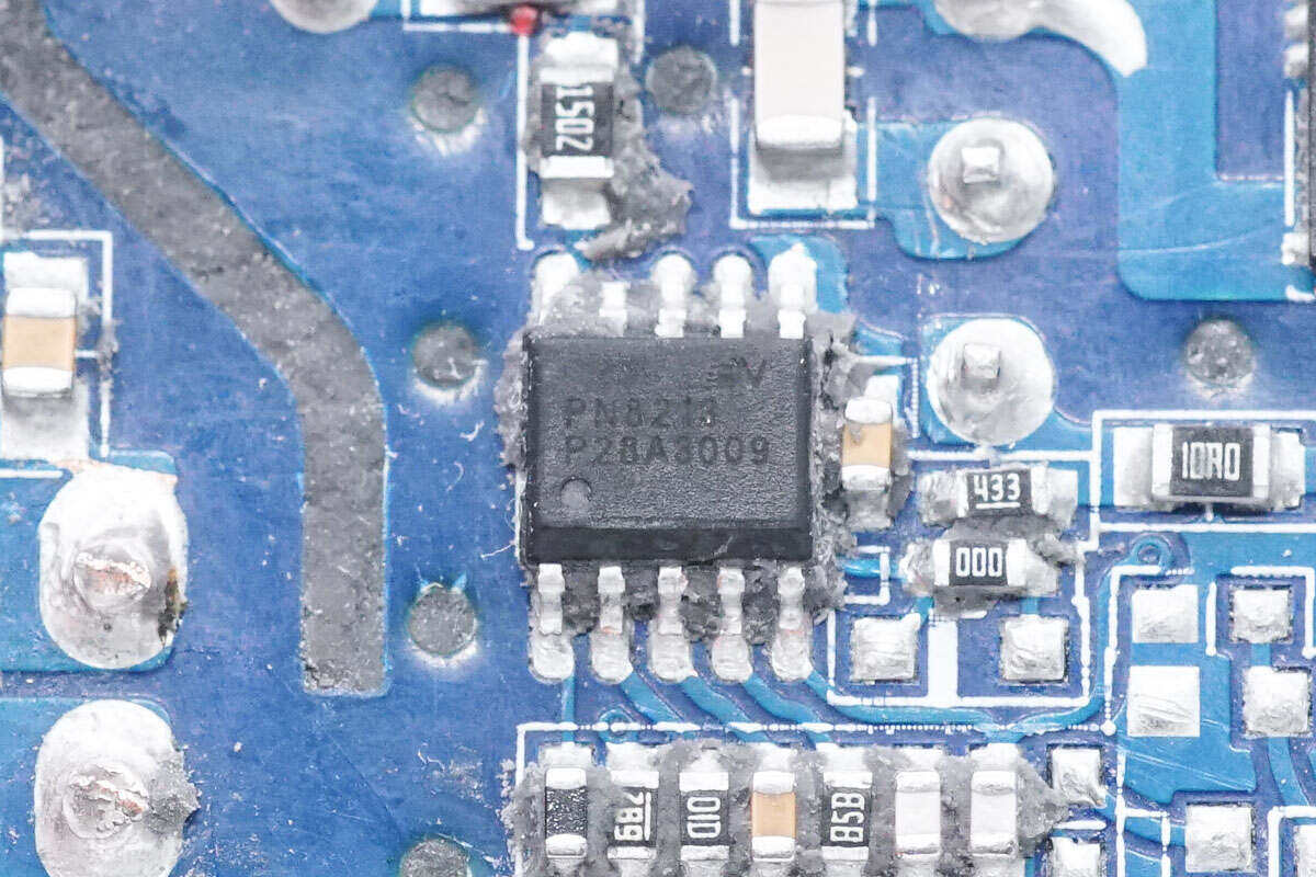 Disassembly report: UGREEN 65W 2C1A gallium nitride charger CD244-Charging Head Network