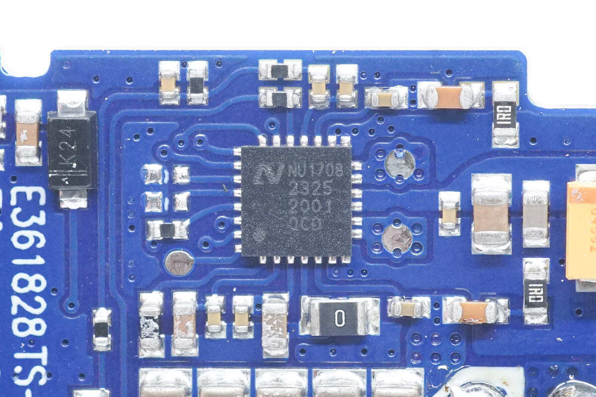 Disassembly Report: UGREEN 10000mAh Magnetic Wireless Charging Power Bank PB561 - Charging Head Network