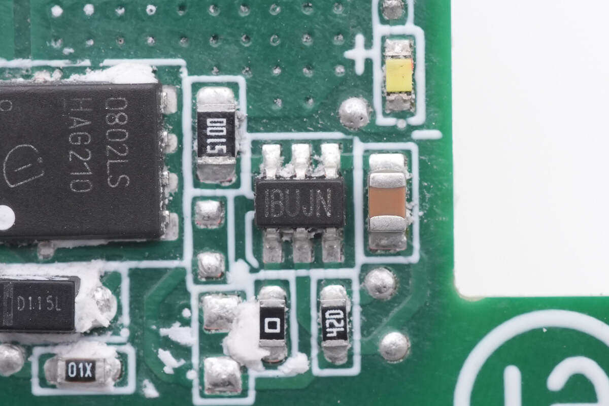 Disassembly report: DELL 165W PD3.1 gallium nitride power adapter LA165PM210-Charging Head Network