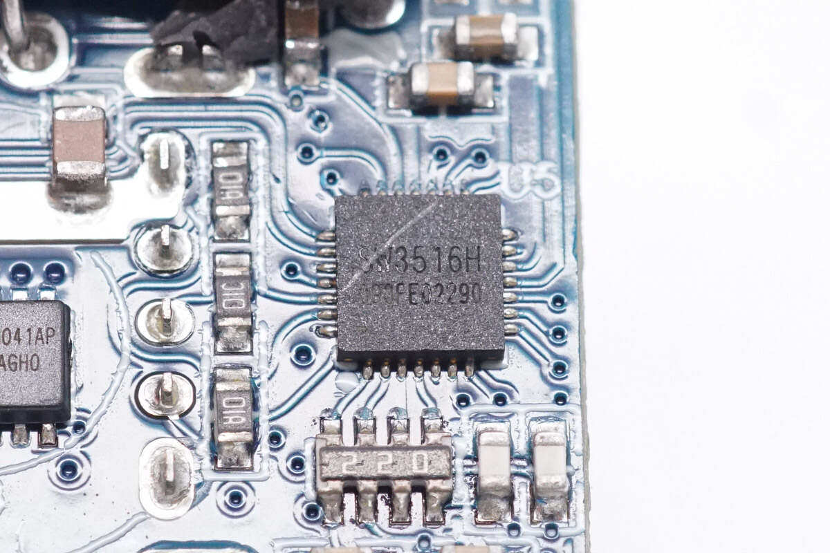 Disassembly report: UGREEN 65W 2C1A gallium nitride charger CD244-Charging Head Network